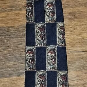 VINTAGE COUNTESS MARA mens 100% silk made In USA Tie SIZE 57x4 MULTICOLOR